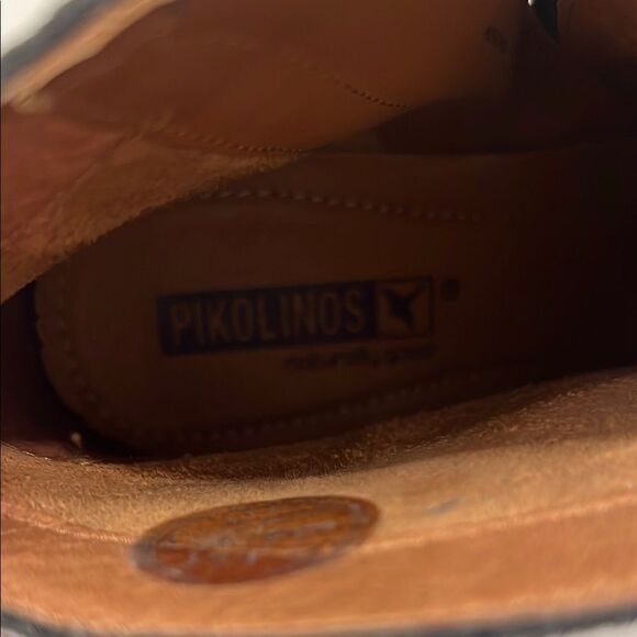 PIKOLINOS Gray Ankle Booties with Vintage Leather and Embroidered Design - Picture 7 of 12